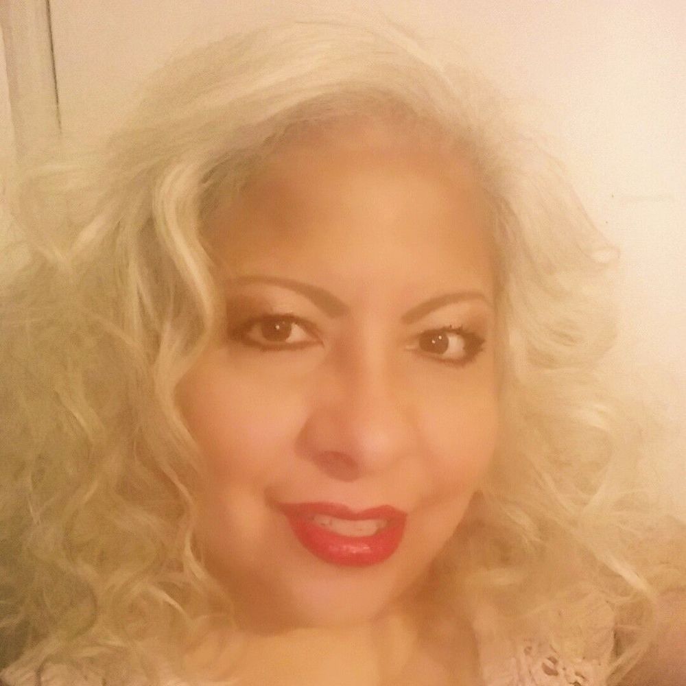 Meet your Posher, Nina